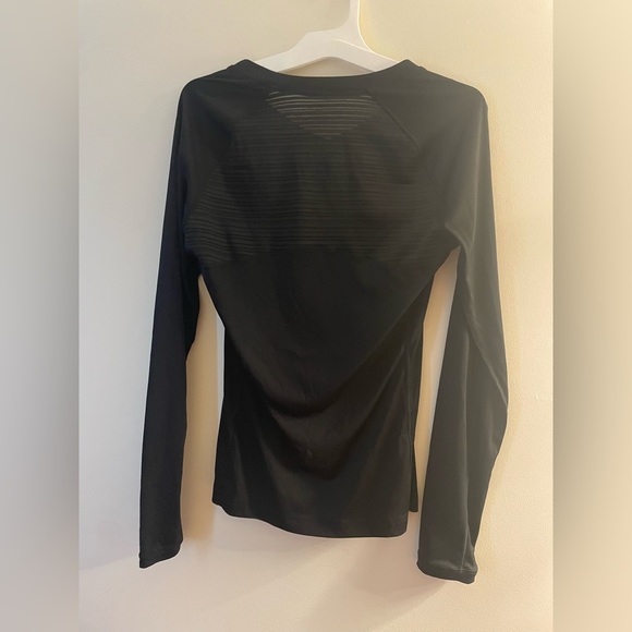 Womens adidas top - Picture 2 of 2